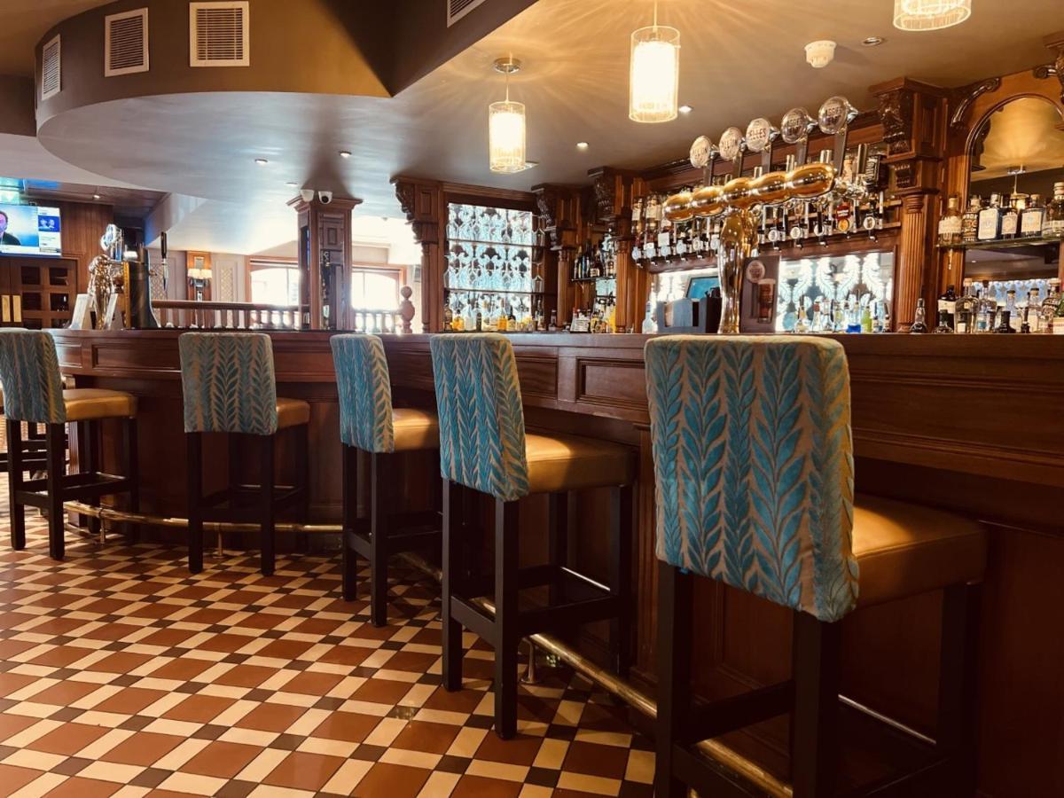 The Terrace Hotel Magherafelt Buitenkant foto