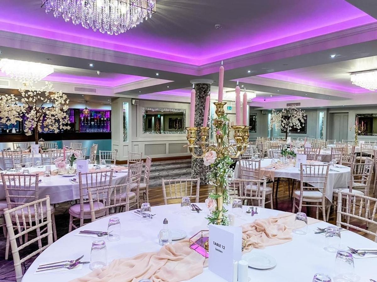 The Terrace Hotel Magherafelt Buitenkant foto