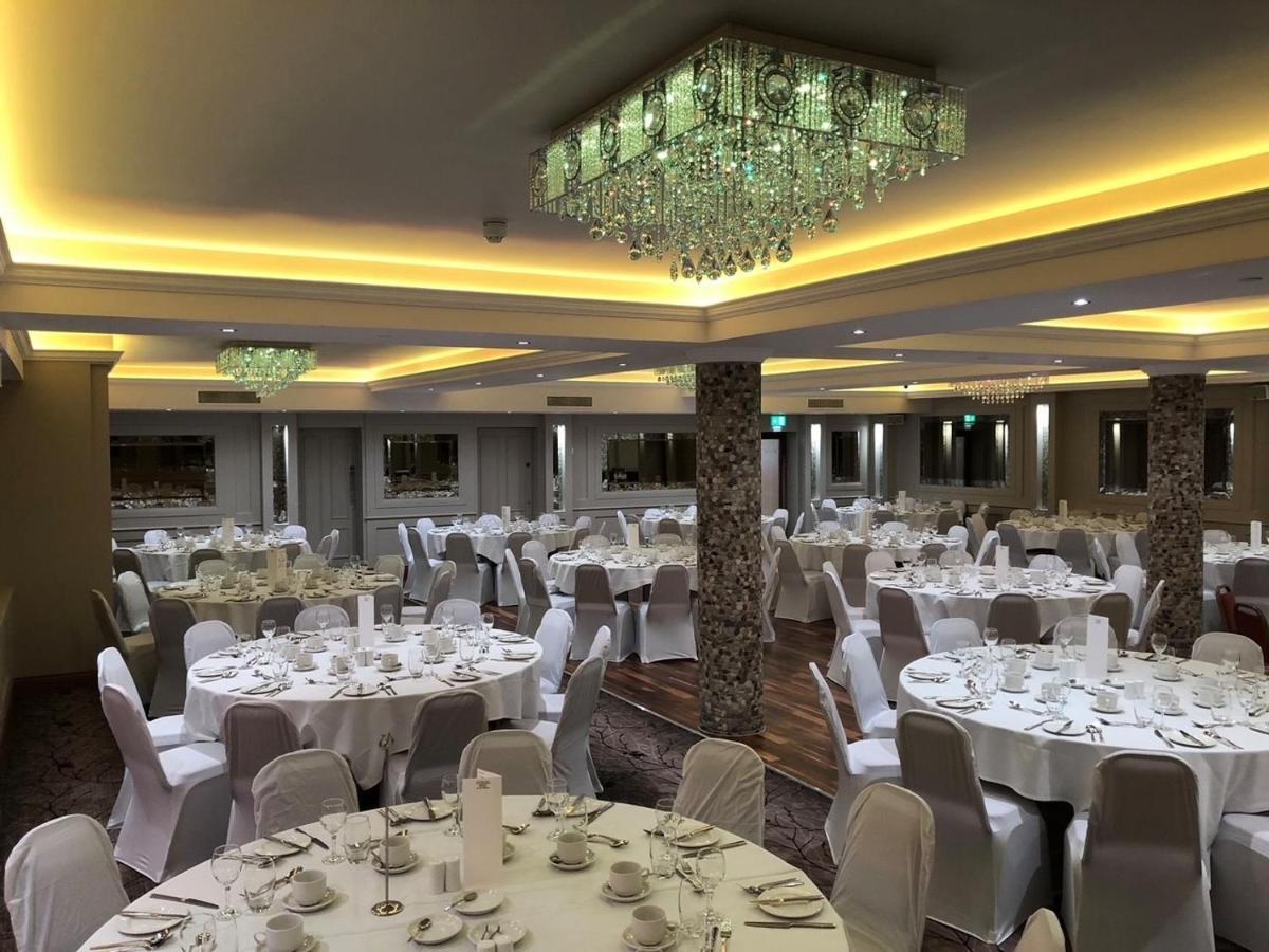 The Terrace Hotel Magherafelt Buitenkant foto